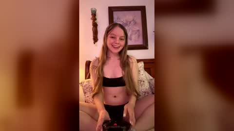 thatgirlnessa online show from May 7, 8:45 pm