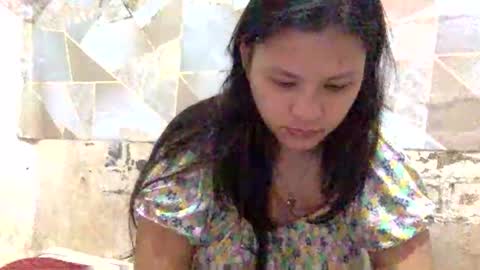 thea online show from February 12, 3:19 am