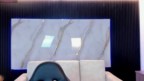 tiffanyhoustton online show from March 23, 12:00 pm