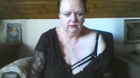TiffanyMature online show from March 27, 8:26 am