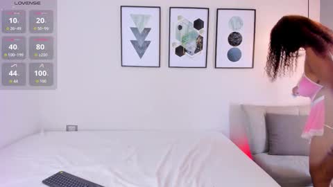 Tina online show from November 20, 11:55 am