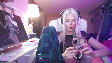 stage Kylie Sinner  brand CLITBAIT online show from April 19, 1:38 am