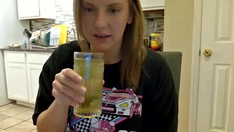 tinywithtiddies online show from January 15, 12:33 pm