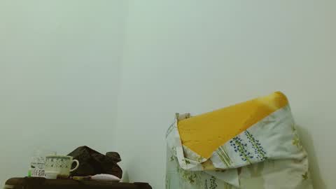 Blue online show from February 25, 8:40 pm