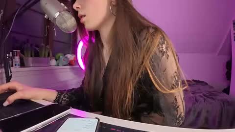 toriangel20 online show from February 18, 6:29 pm