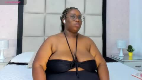Treisy Vixen big ass online show from June 30, 10:15 am