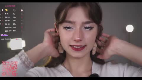 Grace online show from April 7, 10:34 pm