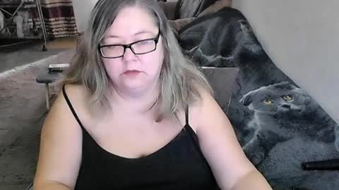 Lana online show from March 31, 1:05 am