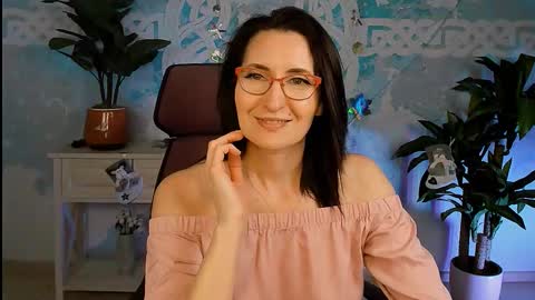 UnaTera online show from December 21, 10:19 am