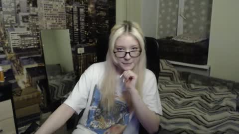 Mary online show from March 14, 8:54 pm