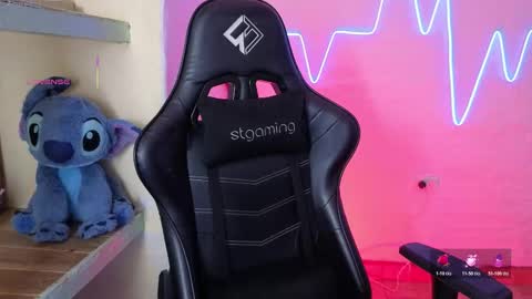 Val online show from February 7, 6:06 am