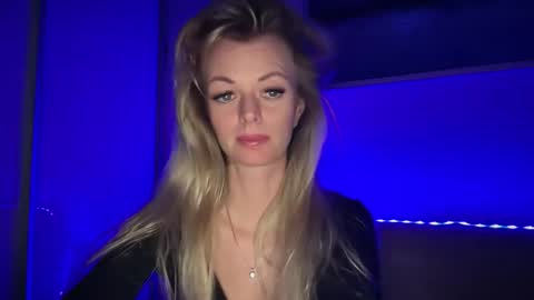 Valerie  online show from March 6, 7:42 pm