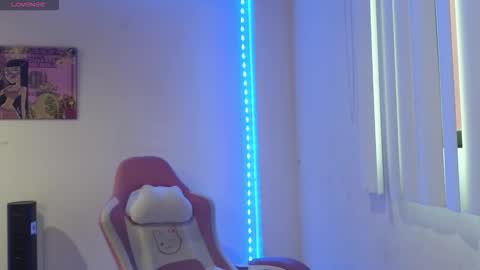 valery_lovex_ online show from March 8, 11:47 am