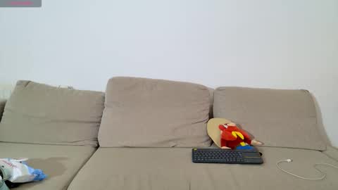 vanessaadol online show from March 18, 9:25 am