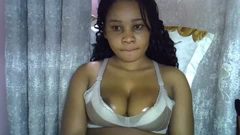 vanillavenus online show from July 28, 11:17 am