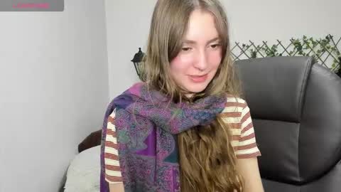 Sophi  online show from February 12, 11:28 pm