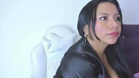 veronicaa_squirt online show from March 17, 2:59 am