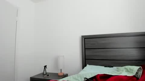 verysassypeachgoddess online show from April 10, 1:39 pm