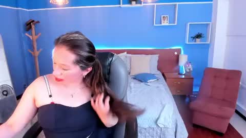 victoria__blake online show from June 10, 9:13 pm