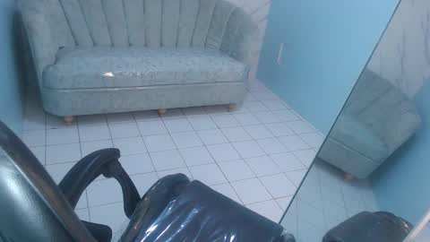 Victoria online show from March 6, 2:45 pm