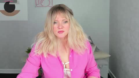 Victoria My schedule for the week 2 GMT 3am-9am TuWeThFrSa online show from April 11, 1:22 am