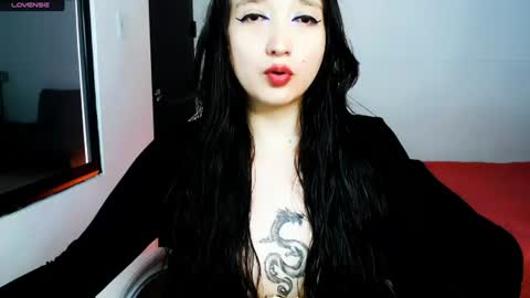 Victoria online show from July 12, 7:04 pm