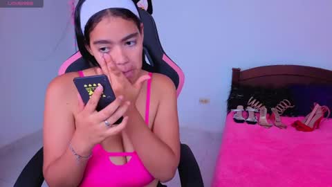 victoriacarmonaa online show from July 31, 8:32 pm