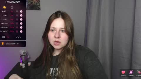 victoriassecrets_ online show from April 12, 5:38 pm