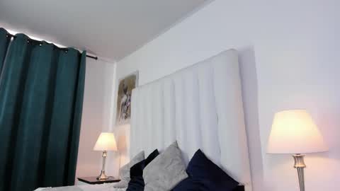 Mary online show from September 11, 7:25 pm