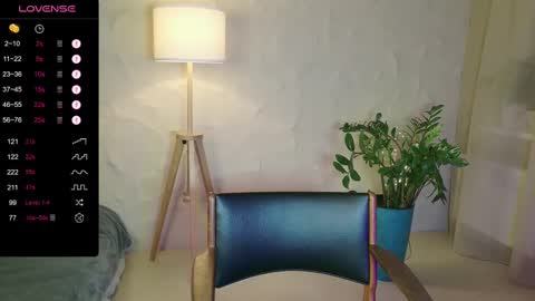 Violet  next stream December 6 online show from March 9, 8:10 pm