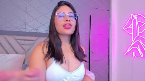 Violet Rousse online show from March 31, 3:23 pm