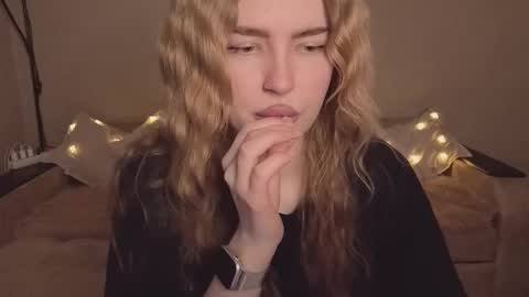 ViolettaOtis online show from March 12, 4:42 pm