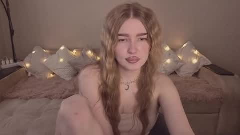 ViolettaOtis online show from April 3, 2:26 pm