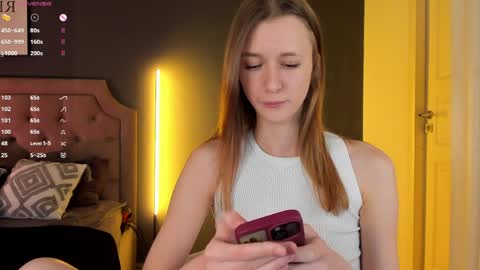 just Vi online show from April 9, 11:15 am