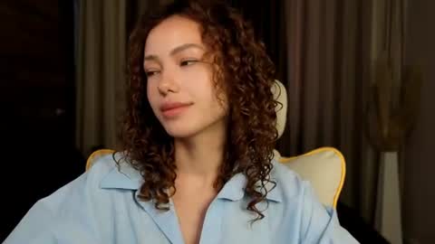 Lily online show from July 26, 5:48 am