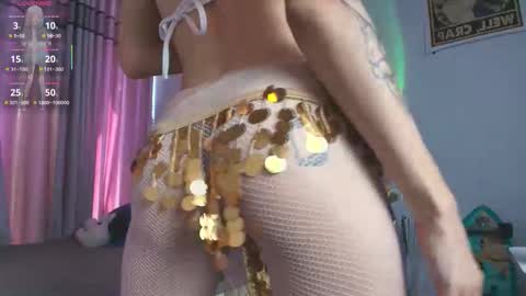 Waifu exe online show from February 12, 5:31 am