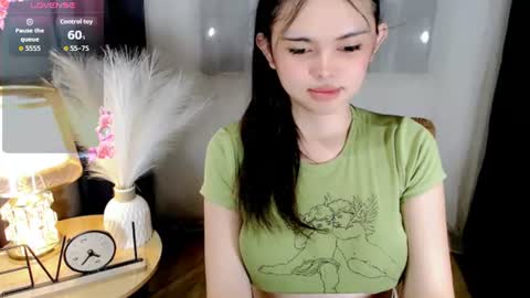 webcum_mami online show from July 8, 11:29 pm