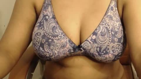 mina online show from March 18, 8:47 pm