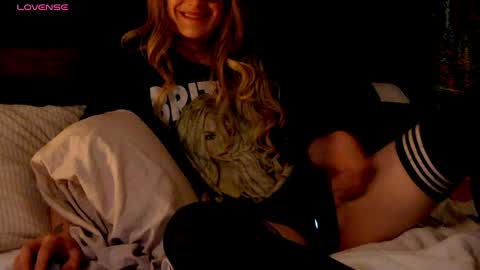 Willa Mae  online show from April 29, 3:32 am