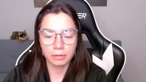 Alex online show from April 3, 2:31 am