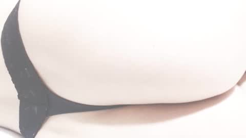 xxiisshi online show from February 1, 9:13 pm