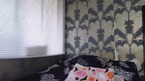 xxxtatianabustyxxx online show from February 24, 4:38 pm