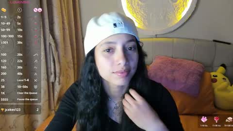mia3 online show from May 17, 4:11 am