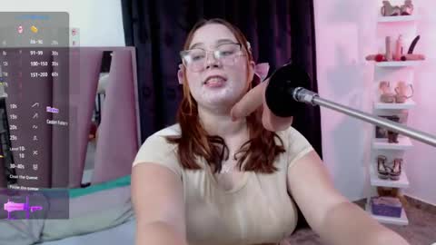 chloe cattalina online show from April 18, 3:09 am