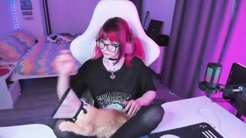 Yumi 3 online show from April 15, 3:56 pm