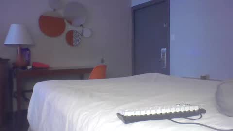 yummythick5150 online show from February 2, 9:40 am