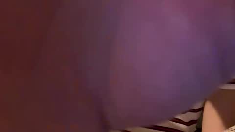 yzza_suave online show from November 16, 12:01 am