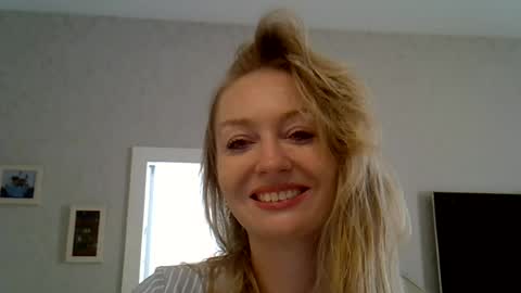 Zarina Swift online show from June 17, 9:54 am