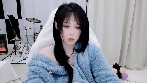 zhen online show from April 7, 6:54 pm