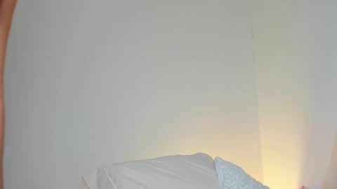 zoe_mrl online show from April 13, 11:44 am